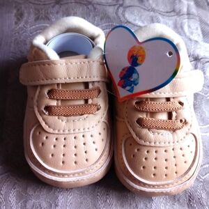 Brand new tan size 11 boys toddler shoes